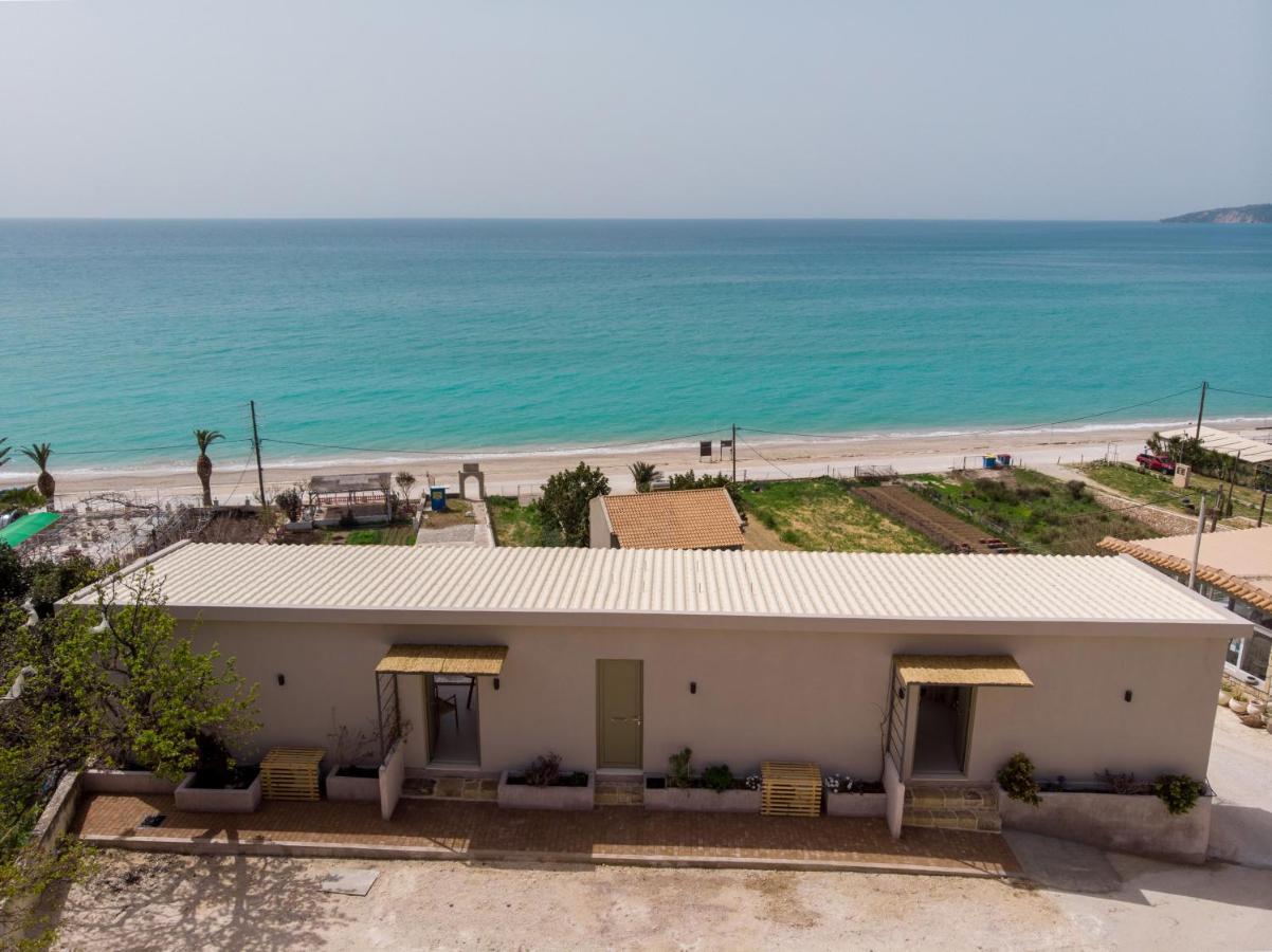 Thea Beachfront Suites In Lourdas Beach Лурдата Экстерьер фото