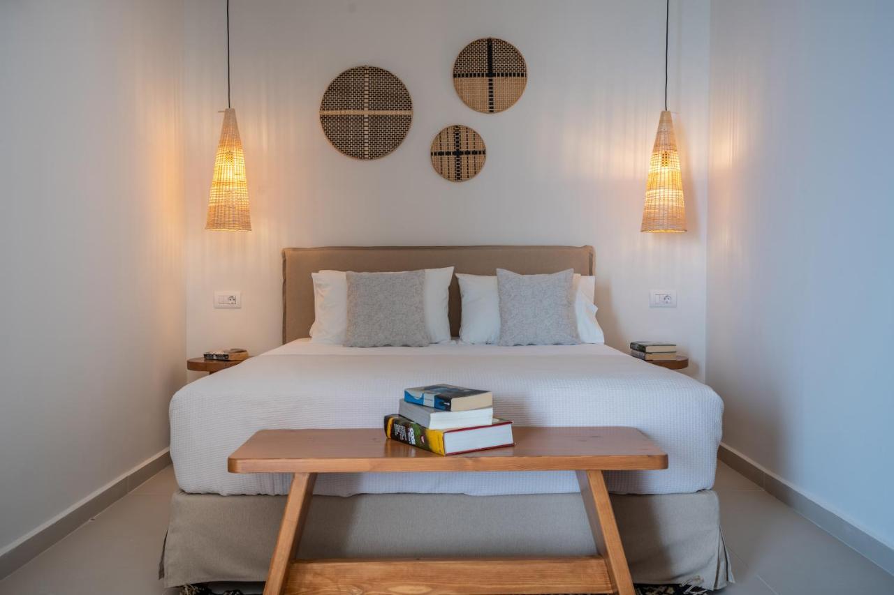 Thea Beachfront Suites In Lourdas Beach Лурдата Экстерьер фото